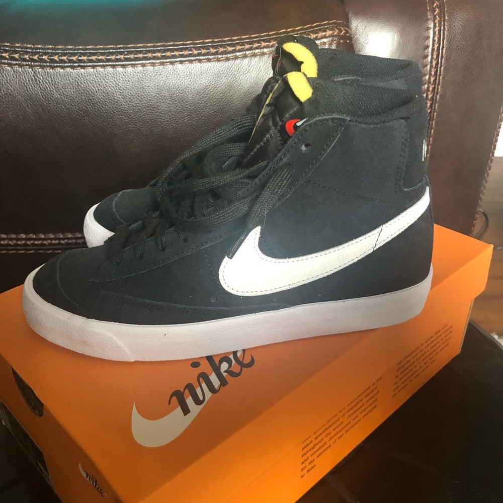 Nike Blazer Mid 77 Suede